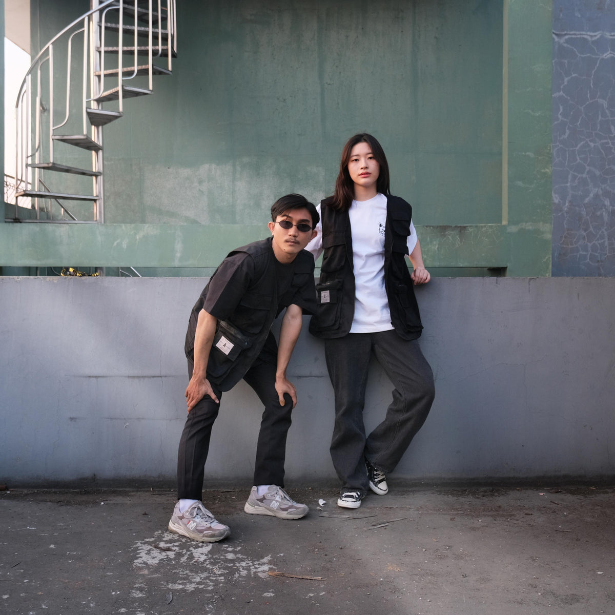 A Roastworks VEST Black Unisex