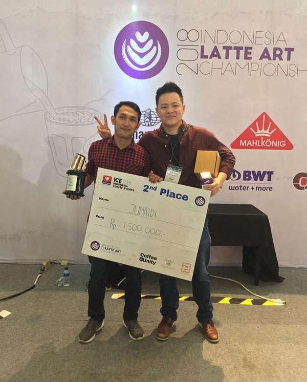 Latte Art Champion Coach